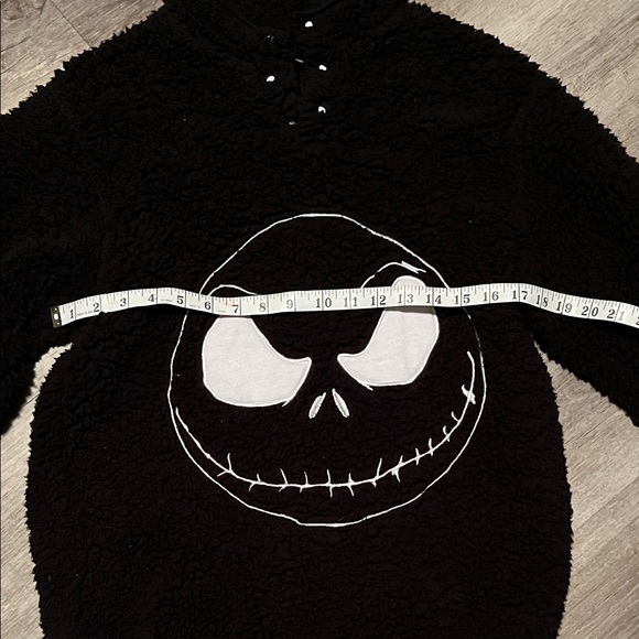 Disney Nightmare Before Christmas Black Sherpa pullover - Picture 5 of 7